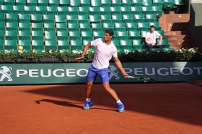 Entraînement de Rafael Nadal sur le court Suzanne Lenglen